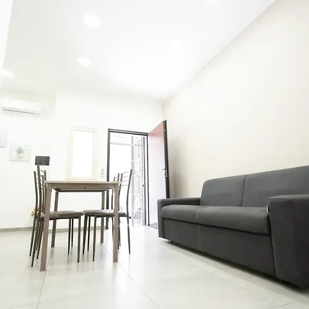 Casa Vacanza Serafino Apartment *